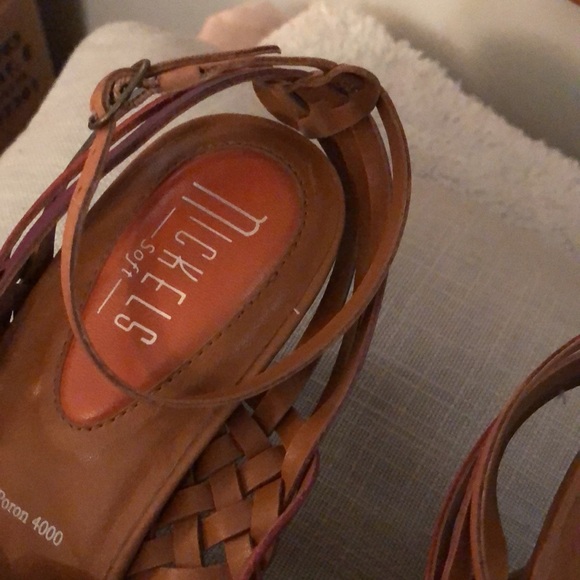 Nickels Leather Ankle-strap Sandals with Slingback Heel T-Agassi - Picture 4 of 6